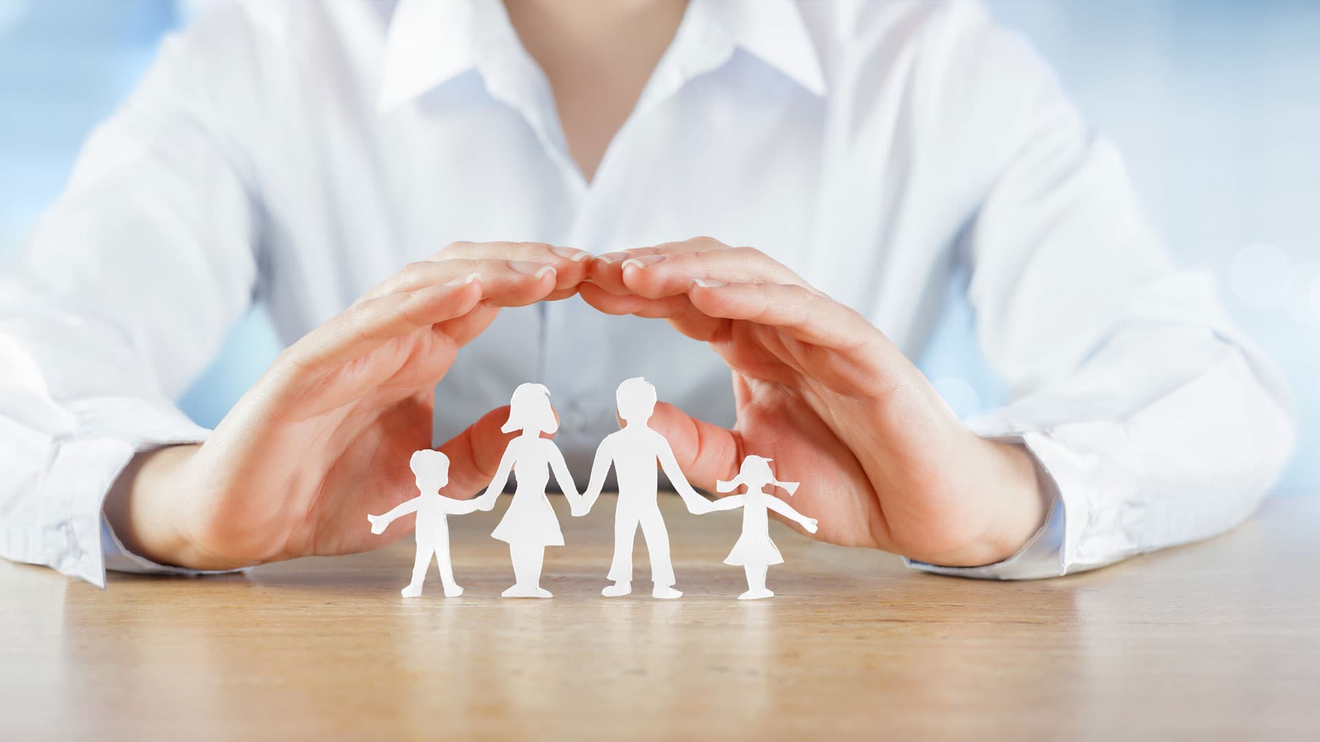 ¿Quiere contratar un seguro en Portonovo o Pontevedra?